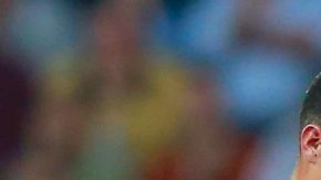 James Rodríguez al salir del campo ante el Legia Warszawa en el Bernabeu.