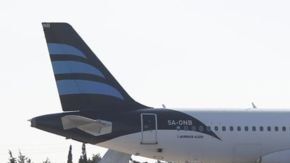 Este es el avión que aterrizó en Malta este viernes y que pertenece a la aerolínea Afriqiyah Airway.