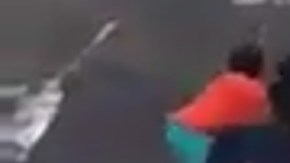 En algún momento, una de las "luchadoras" mostró de más.