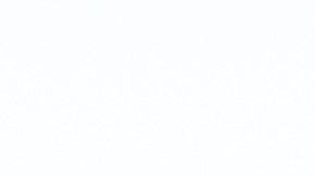 Emeraude Toubia y Prince Royce.