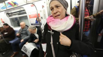 Macha Peña opina sobre el incremento de las tarifas del tren. Pasajeros de los trenes del MTA reaccionan sobre las nuevas tarifas, que podrian ser aprobadas esta tarde.