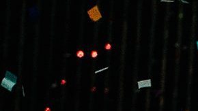 La tradicional bola de cristal suele ser la estrella de la noche.