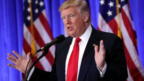 Trump insistió en que "nunca" tuvieron que haberse filtrado informes sobre supuestas operaciones rusas que pueden incluir material comprometedor para él.