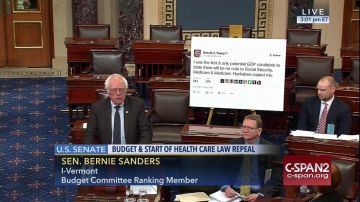 El senador Bernie Sanders utilizó un tuit de Trump para defender el Obamacare.