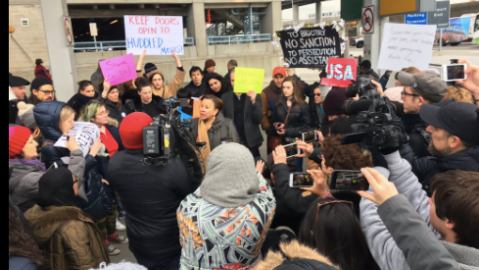 La congresista Nydia Velazquez ha sido una de las primeras en protestar contra el veto.