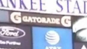 Jorge Viera cuando fue reconocido en el Yankee Stadium.