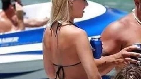 mujer-en-la-playa