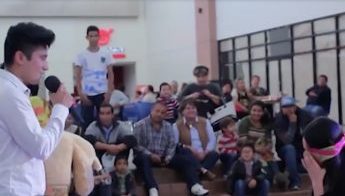 La propuesta de matrimonio fallida se realizó en un centro comercial.