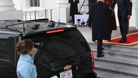 Los Obama y los Trump tuvieron una reunión en la Casa Blanca.