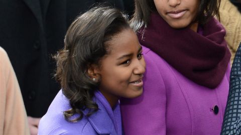 Sasha Obama se quedó en Washington para preparar un examen que debía rendir la mañana del miércoles.