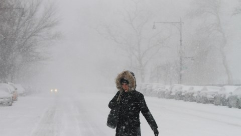 Tormenta de nieve amenaza con alterar el desplazamiento en la Ciudad de Nueva York.