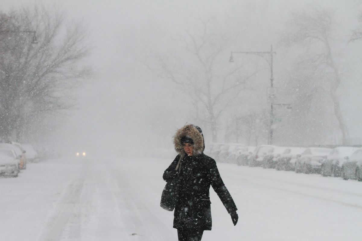 Foto de archivo de una tormenta de nieve en Nueva York.