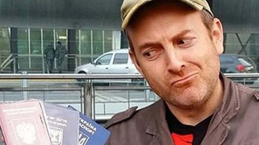 Blogger de viajes está en serios problemas por visitar un país inexistente