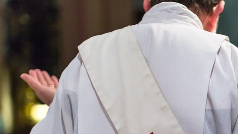 sacerdote