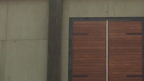 El viaje de una madre y su hija se topa con un gran obstáculo.