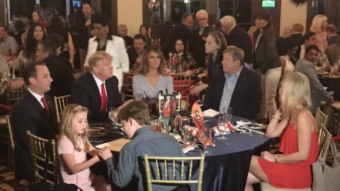 Nuevamente, usuarios piden "salvar a Melania".