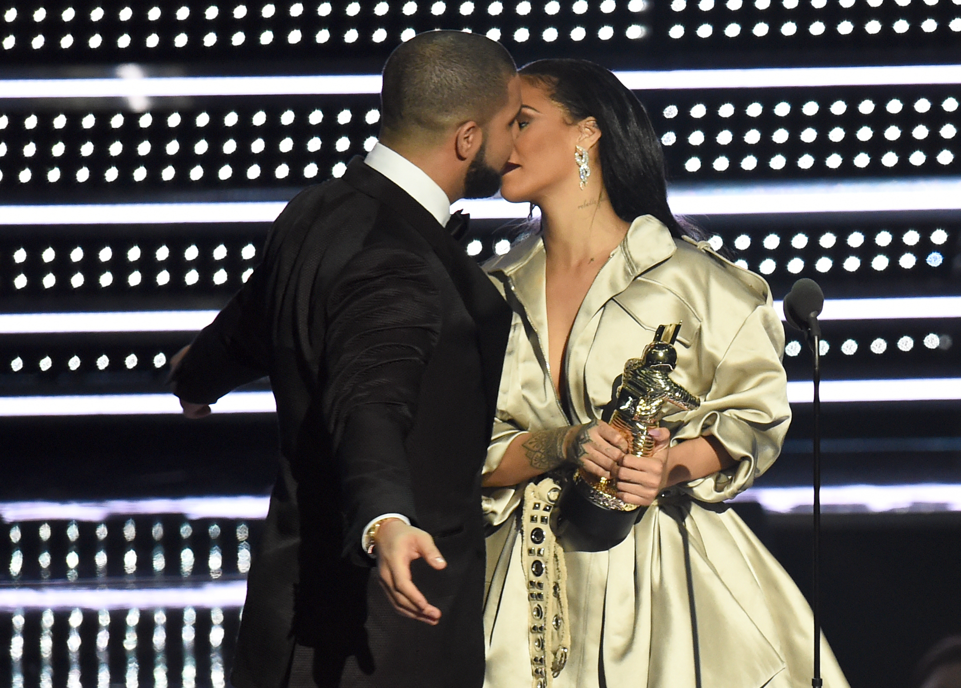 El beso que no fue, en la pasada edición de los MTV Music Awards en Nueva York. 