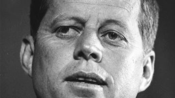 John F Kennedy durante la campaña demócrata por la nominación presidencial.
