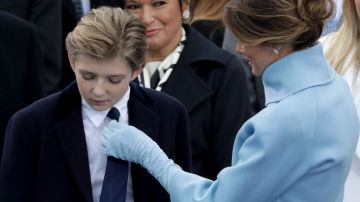 La Primera Dama prefiere estar al pendiente de su hijo Barron.