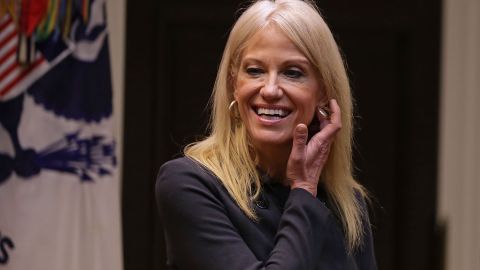 Kellyanne Conway es la misma que habló de "hechos alternativos".