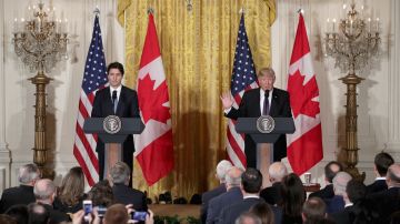 Justin Trudeau y Donald Trump ofrecieron una conferencia de prensa conjunta.