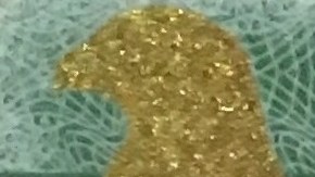 La "tarjeta verde" o "green card" puede tramitarse por razones laborales, familiares o de asilo.