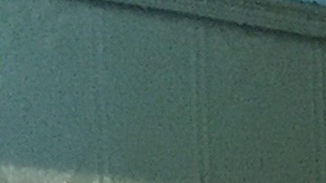 La ecuatoriana Jessica Quridumbay y otros inquilinos del 3052 de Inwood denuncian condiciones insalumbres