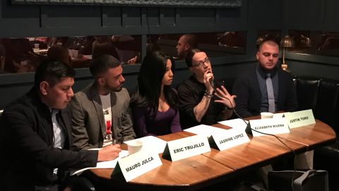 Los panelistas se refirieron a las barreras que enfrentan los latinos gay y bisexuales, así como las latinas transgénero para hacersela prueba del VIH o para acceder a tratamientos.