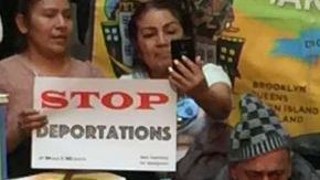 Demostración de rechazo a las órdenes ejecutivas del presidente Trump que afectan a los inmigrantes.