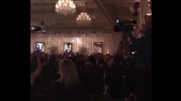 La aparición de Trump en la gala trascendió gracias a un vídeo en Instagram .