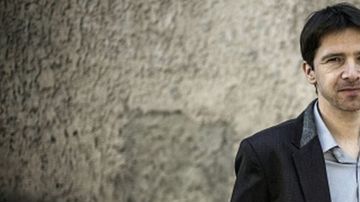 Sébastien Arsac es el fundador de la asociación francesa L214, que se infiltra en mataderos para mostrar a la gente la cruel muerte de los animales de granja y convencerles de que dejen de comer carne.