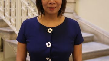 Lorelei Salas, Comisionada del departamento de Asuntos del Consumidor. Mujeres en City Hall.