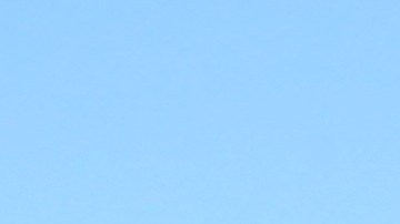 Protesta de "Un Dia sin Mujeres" donde miles de mujeres marcharon en Midtown Manhattan y la organizadora de La Marcha de Washington Carmen Perez fue arrestada en frente de Trump International Hotel.