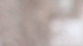 Estudiantes salen del colegio en Manhattan.