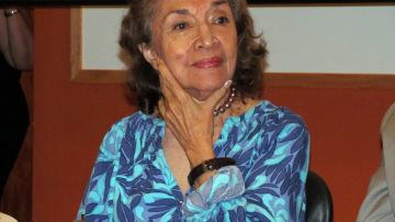 La actriz Miriam Colón, fundadora del Teatro Rodante Puertorriqueño, falleció hoy en su hogar de Nueva York, a los 80 años, debido a complicaciones pulmonares, informó hoy en un comunicado su esposo, el también actor Fred Valle.