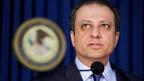 Bharara ha llevado a la cárcel a varios banqueros y también a destacados políticos de Nueva York por casos de corrupción.