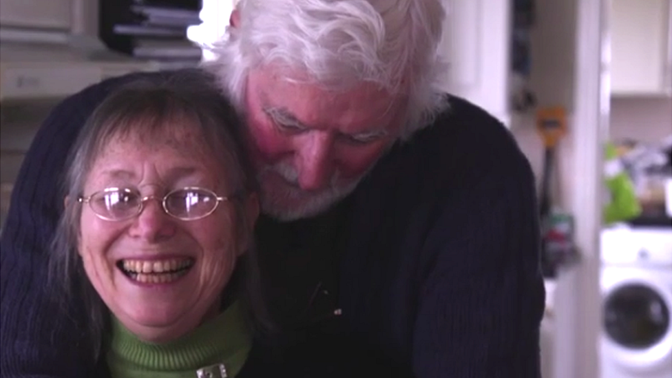 La historia de amor entre dos condenados a muerte que decidieron compartir la vida