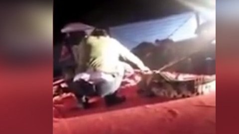 El hombre sufrió laceraciones en el rostro.