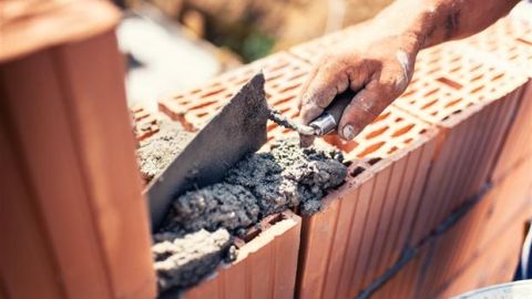 Los obreros de la construcción también están bajo amenaza por la automatización.