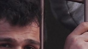 El gobierno húngaro inició la construcción de dos campamentos formados por contenedores a lo largo de su frontera con Serbia.