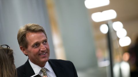 Jeff Flake es presidente de la Subcomisión Judicial sobre Privacidad, Tecnología y Derecho en el Senado.