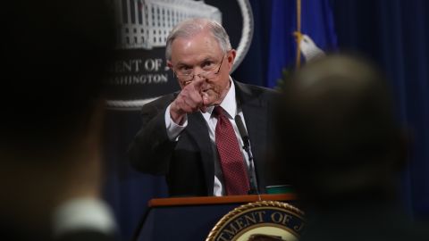 Jeff Sessions ofreció una conferencia de prensa.