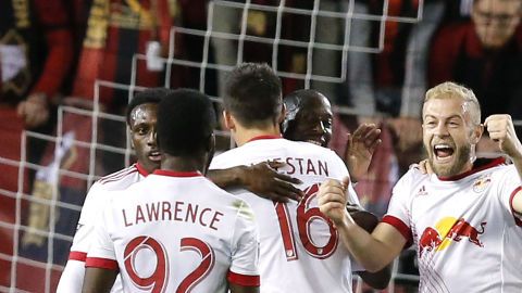 Los Red Bulls celebran el segundo gol contra Atlanta United.
