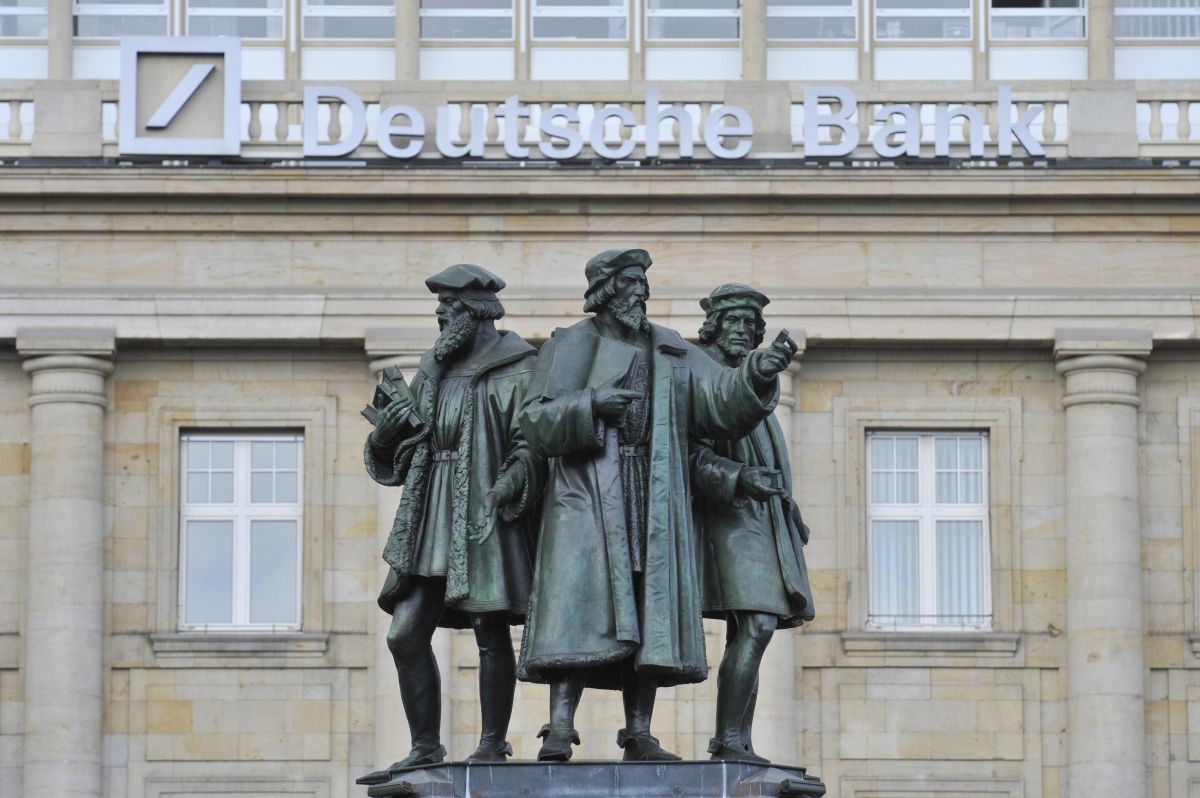Deutsche Bank participó en el lavado de al menos 20,000 millones de dólares.