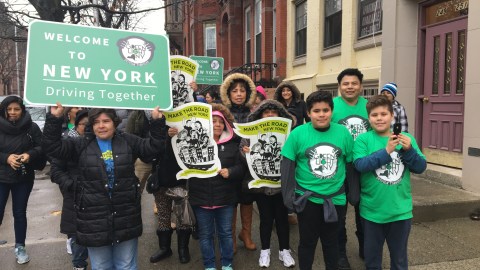 Make the Road pide al gobernador Cuomo y al Senado Estatal que proteja a los indocumentados con leyes y acciones