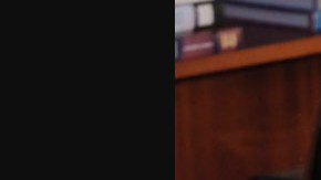 Kate del Castillo durante la entrevista con José Díaz-Balart.