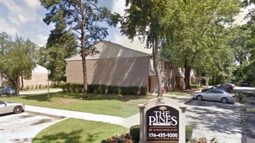 Las gemelas fueron encontradas muertas en su apartamento en el condominio The Pines  en Lindenwold, Nueva Jersey.