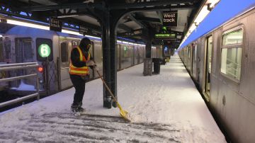 La nevada puede afectar el servicio del Subway y autobuses.