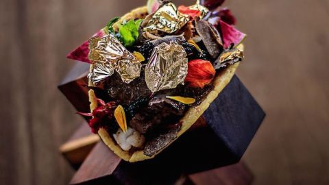 El platillo se prepara en el restaurante Frida del Resort de Grand Velas, en la ciudad de Cabo San Lucas, México.