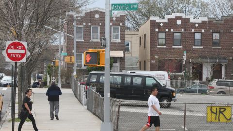 DOT Nicole Garcia y Concejal Juilssa Ferreras anuncian nuevas renovaciones para la serguridad peatonal para Astoria Blvd. en Corona, Queens.